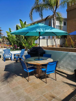 Luna Azul, cozy condo only steps to Mission Beach! Free Internet